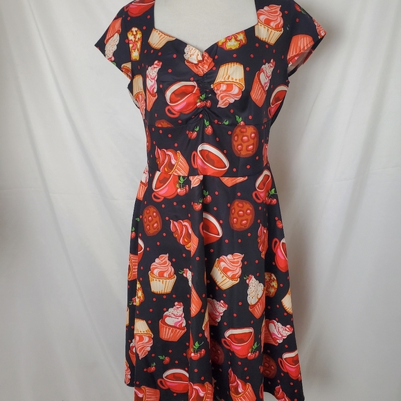 Cupcake hot cocoa retro style holiday Christmas dress - Picture 10 of 10